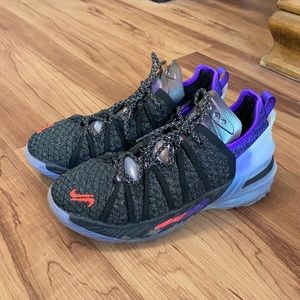 Nike Lebron Sneakers SZ. 6.5Y